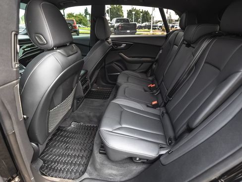 Used 2025 Audi Q8 Premium Plus AWD/4WD image 23