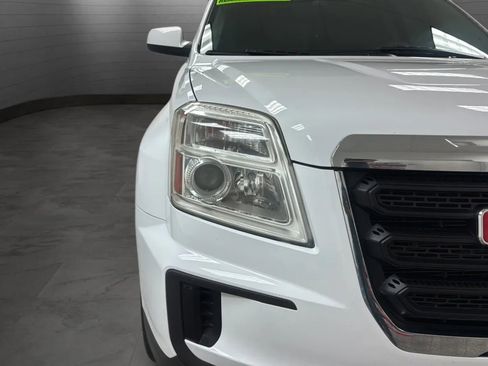 Used 2017 GMC Terrain SLE FWD image 30