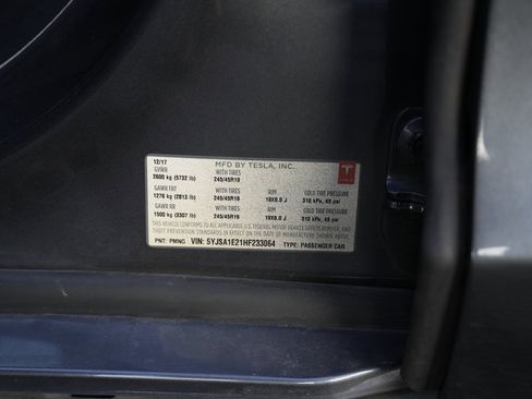 Used 2017 Tesla Model S 75D image 63