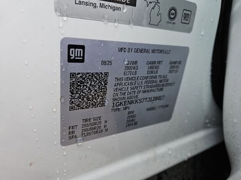 Used 2026 GMC Acadia Elevation w/ Elevation Premium Package FWD image 24