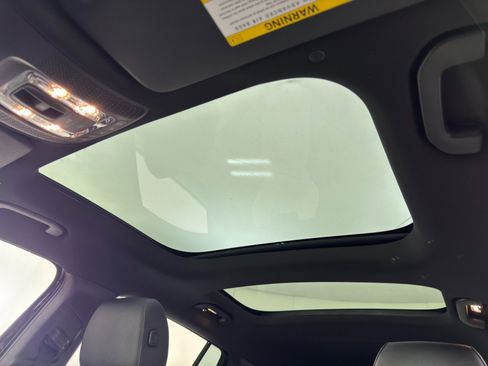 Used 2023 Mercedes-Benz GLB 250 image 12