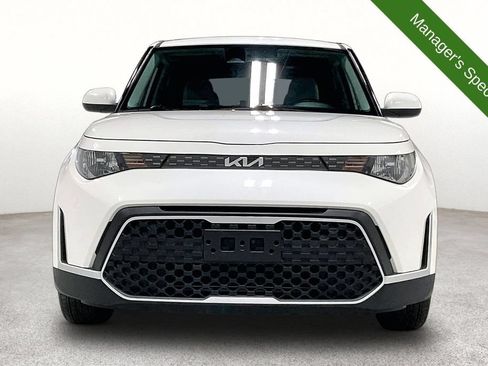 Used 2025 Kia Soul LX w/ LX Technology Package FWD image 4