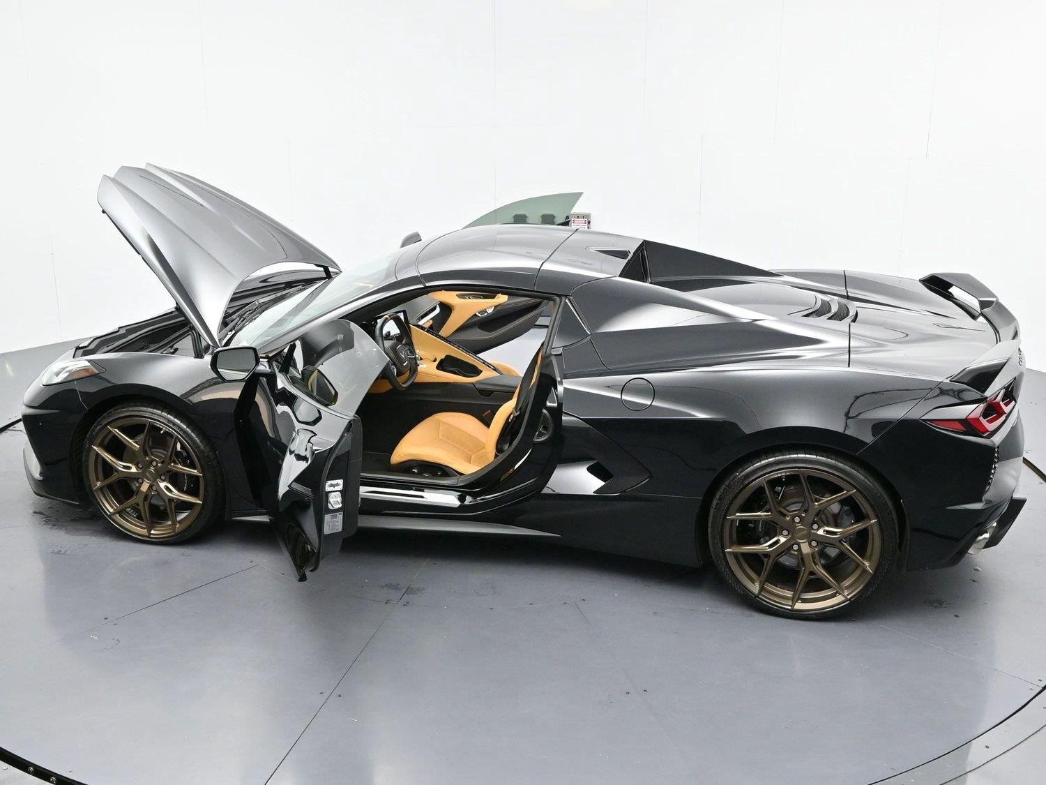 Used 2021 Chevrolet Corvette Stingray Premium Conv w/ Z51 Performance Package RWD image 49