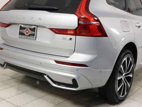 Used 2025 Volvo XC60 B5 Plus AWD/4WD image 42