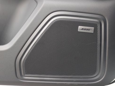 Used 2025 Porsche Macan image 14