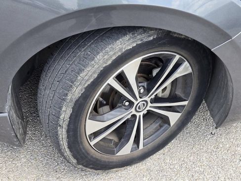 Certified 2021 Nissan Sentra SV FWD image 9