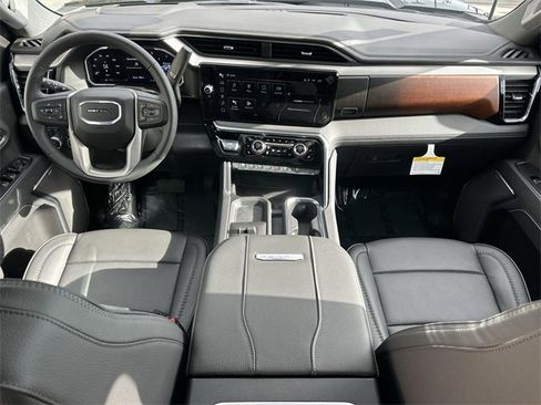 New 2026 GMC Sierra 2500 Denali image 8