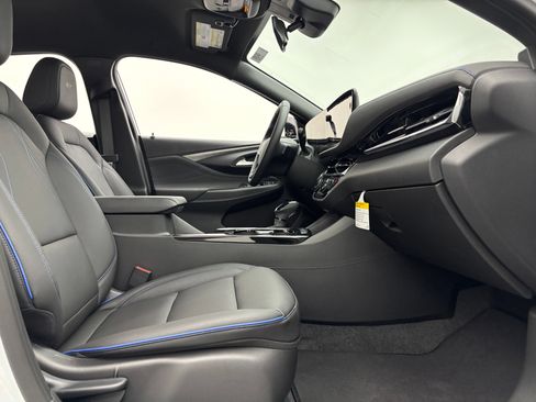 New 2026 Buick Envista Sport Touring w/ Convenience I Package FWD image 29