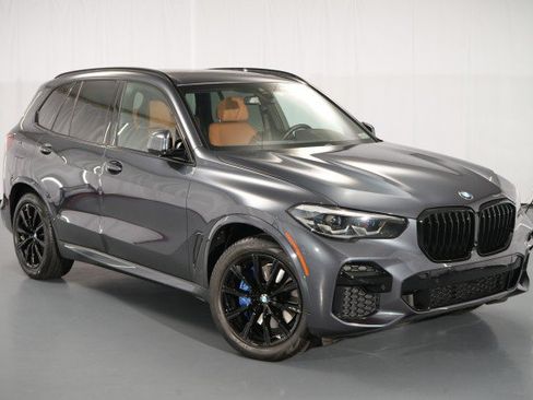 Used 2022 BMW X5 xDrive40i w/ M Sport Package AWD/4WD image 13