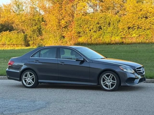 Used 2014 Mercedes-Benz E 350 4MATIC Sedan image 38