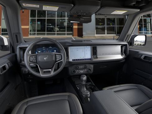 New 2026 Ford Bronco Outer Banks image 9