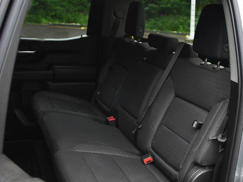 Used 2023 Chevrolet Silverado 1500 Custom AWD/4WD image 10