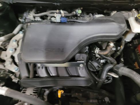 Used 2017 Nissan Rogue Sport SV w/ SV Premium Package image 30