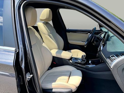 Used 2024 BMW X3 xDrive30i w/ Premium Package AWD/4WD image 8