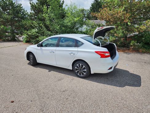 Used 2017 Nissan Sentra SV FWD image 5