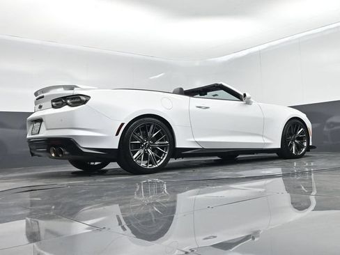 Used 2022 Chevrolet Camaro ZL1 RWD image 51