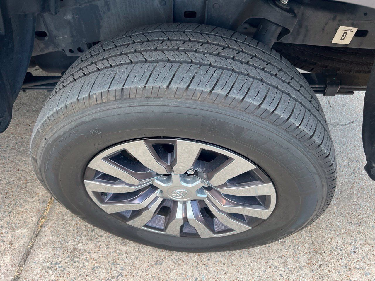 Used 2022 Toyota Tacoma Limited AWD/4WD image 22