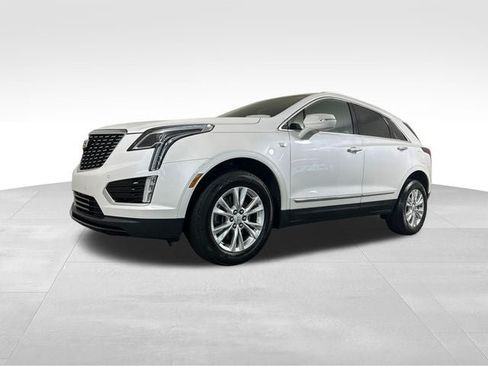 Certified 2024 Cadillac XT5 Luxury w/ LPO, Floor Liner Package FWD image 2