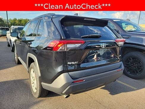 Used 2021 Toyota RAV4 XLE w/ XLE Grade Weather Package FWD image 4