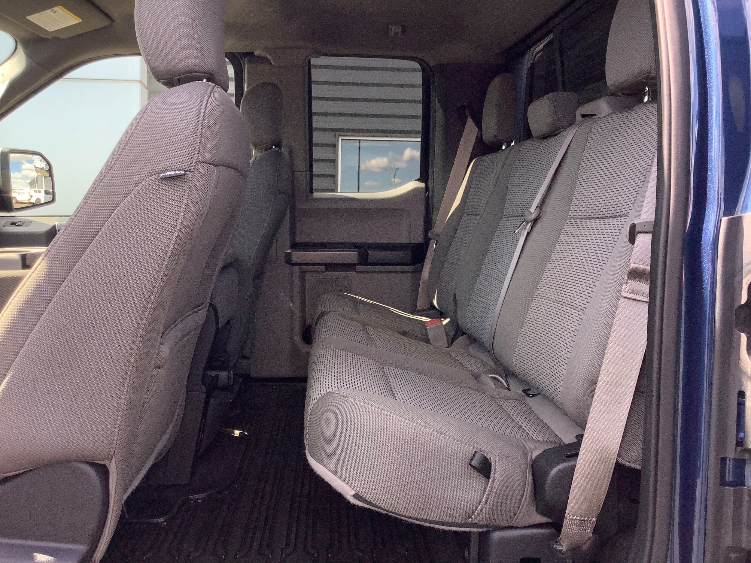 Used 2019 Ford F150 XLT w/ Equipment Group 302A Luxury AWD/4WD image 10