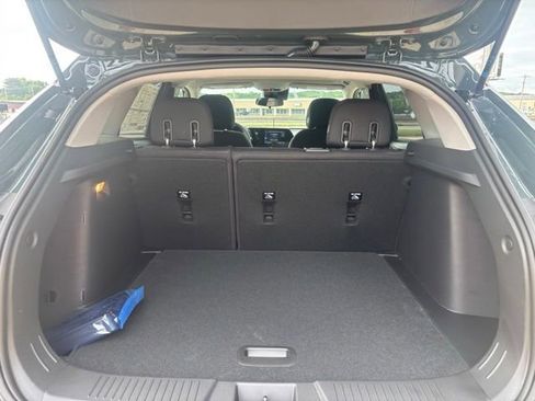 New 2026 Chevrolet Trax LS w/ LS Convenience Package FWD image 10