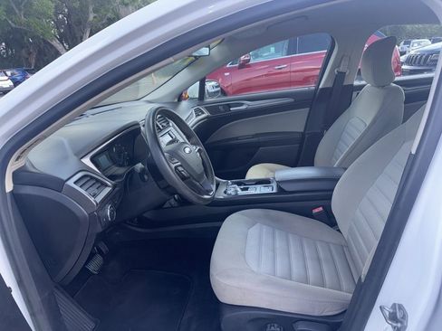 Used 2018 Ford Fusion S image 6