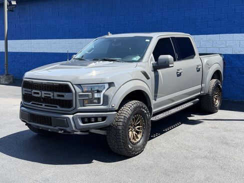 Used 2020 Ford F150 Raptor w/ Equipment Group 802A Luxury AWD/4WD image 2