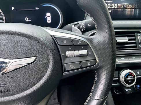 Used 2023 Genesis G70 2.0T image 45