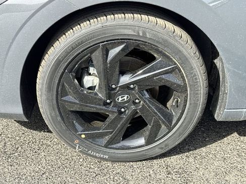 New 2026 Hyundai Elantra Sport FWD image 17