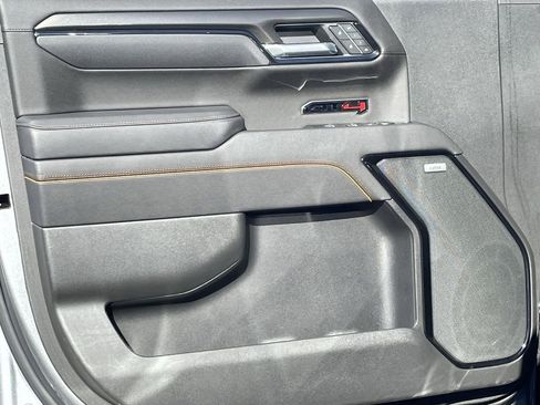 Used 2025 GMC Sierra 1500 AT4 w/ AT4 Premium Package image 23