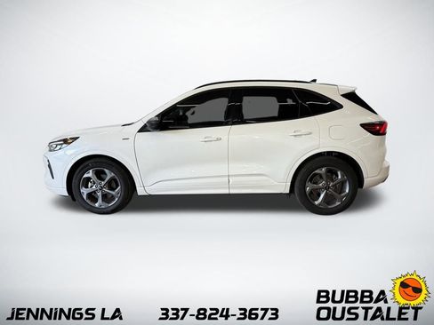 Used 2023 Ford Escape ST-Line w/ Tech Pack #1 FWD image 2