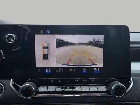 Used 2024 Chevrolet Colorado LT w/ LT Convenience Package III image 22