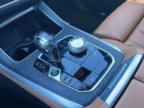 Used 2022 BMW X5 xDrive40i w/ Premium Package image 34