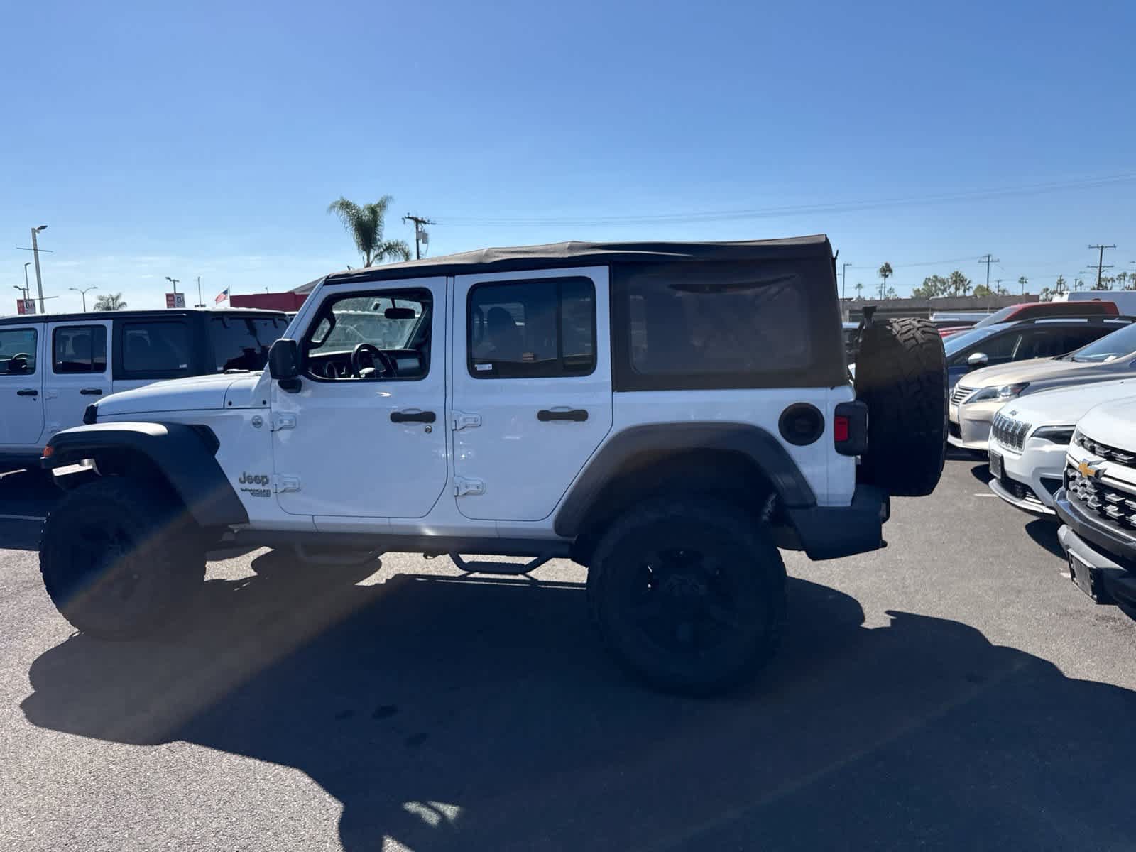 Used 2018 Jeep Wrangler Unlimited Sport S AWD/4WD image 20