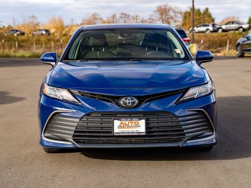 Used 2023 Toyota Camry LE FWD image 3