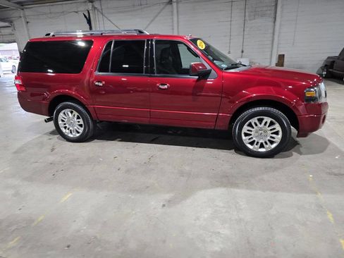 Used 2014 Ford Expedition EL Limited w/ Equipment Group 301A AWD/4WD image 16