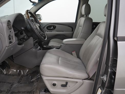 Used 2005 Buick Rainier CXL image 22