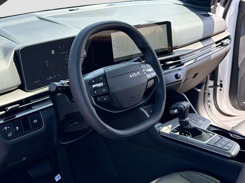 New 2026 Kia Sportage X-Line AWD/4WD image 4
