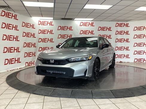Used 2025 Honda Civic Sport image 3