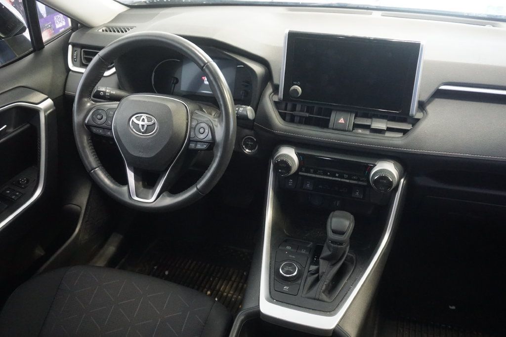 Used 2023 Toyota RAV4 XLE w/ Convenience Package AWD/4WD image 27