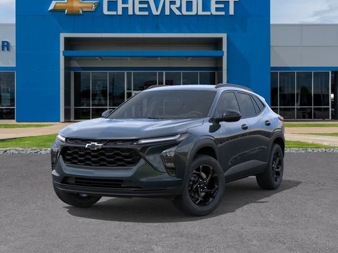 New 2026 Chevrolet Trax LT FWD image 6