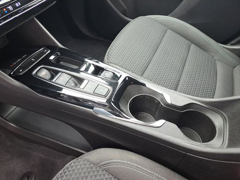 Certified 2023 Chevrolet Bolt EUV LT image 27