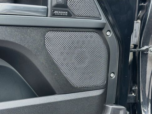 Used 2023 Land Rover Defender 110 X-Dynamic SE AWD/4WD image 23