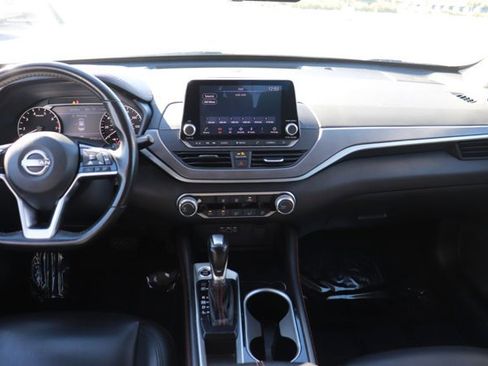 Used 2023 Nissan Altima 2.5 SR image 13