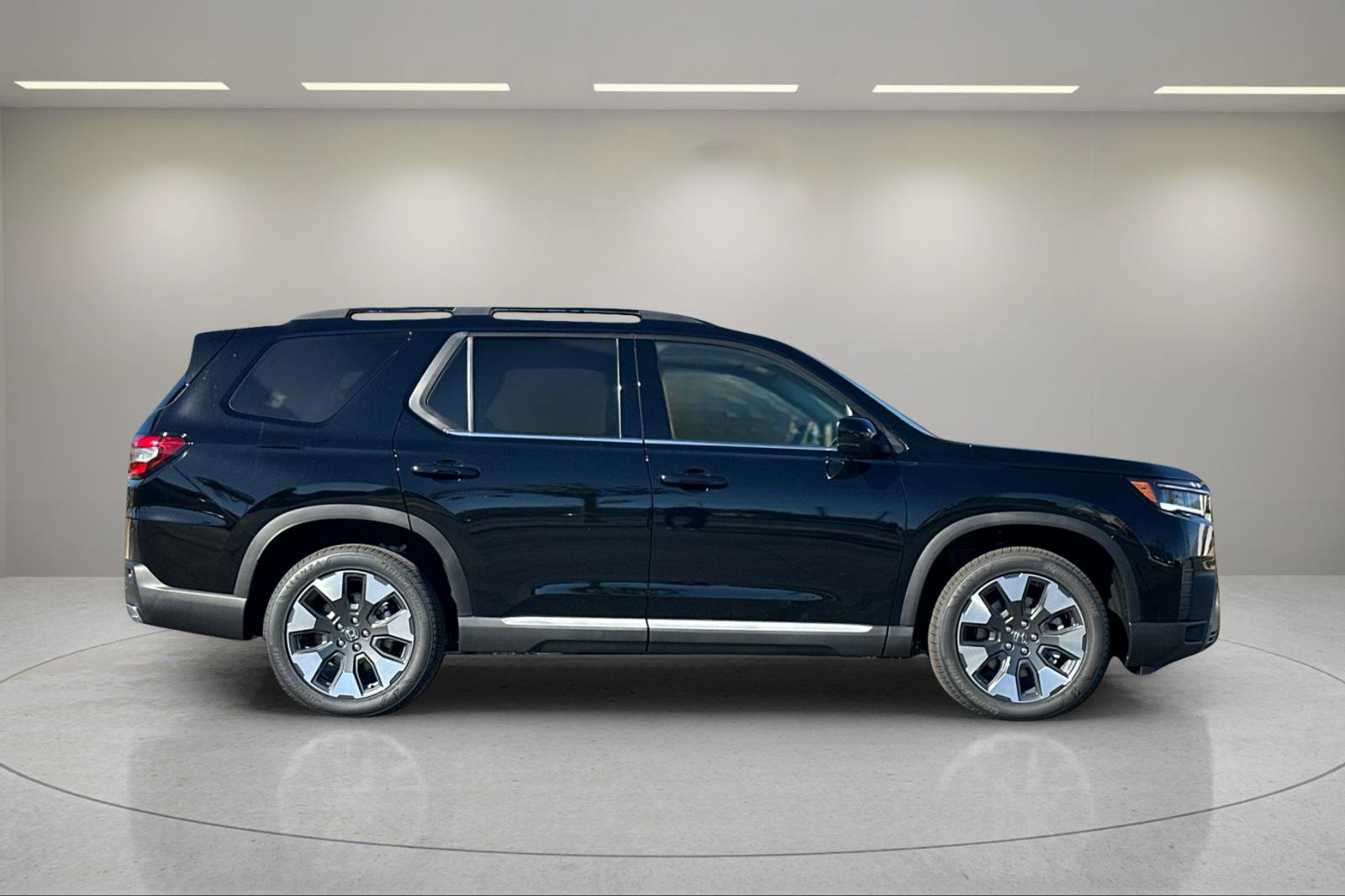New 2026 Honda Pilot Elite image 2