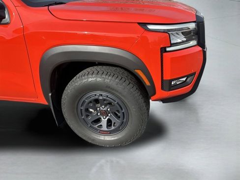 Used 2025 Nissan Frontier PRO-4X w/ Pro Premium Package image 12