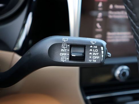 New 2026 Porsche Macan image 30