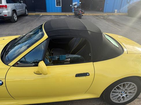 Used 1998 BMW Z3 2.8 RWD image 26