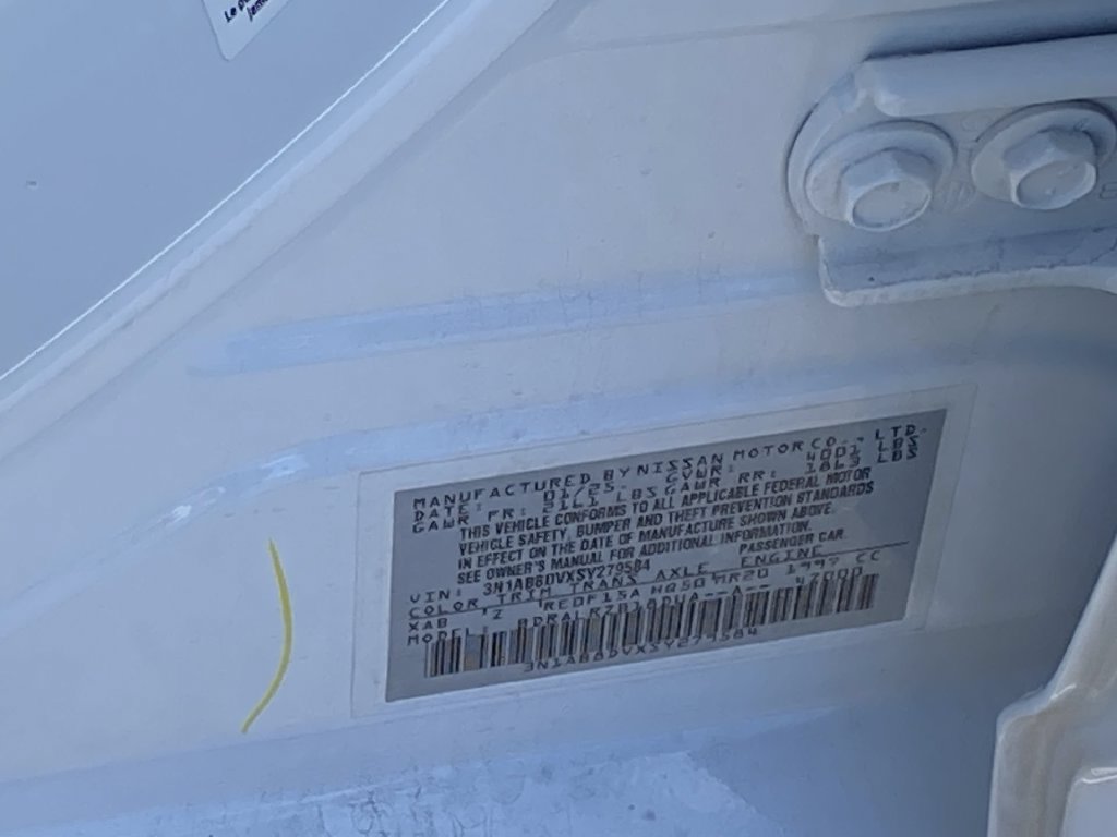 Used 2025 Nissan Sentra SR FWD image 28