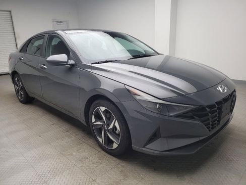 Used 2023 Hyundai Elantra SEL w/ Convenience Package FWD image 11